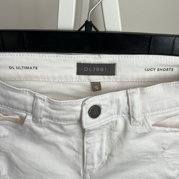 EUC DL1961 White Lucy Shorts - Picture 3 of 5